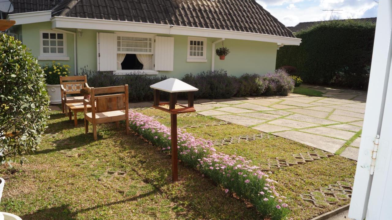 Pousada Chateau Colinas Campos do Jordao Luaran gambar