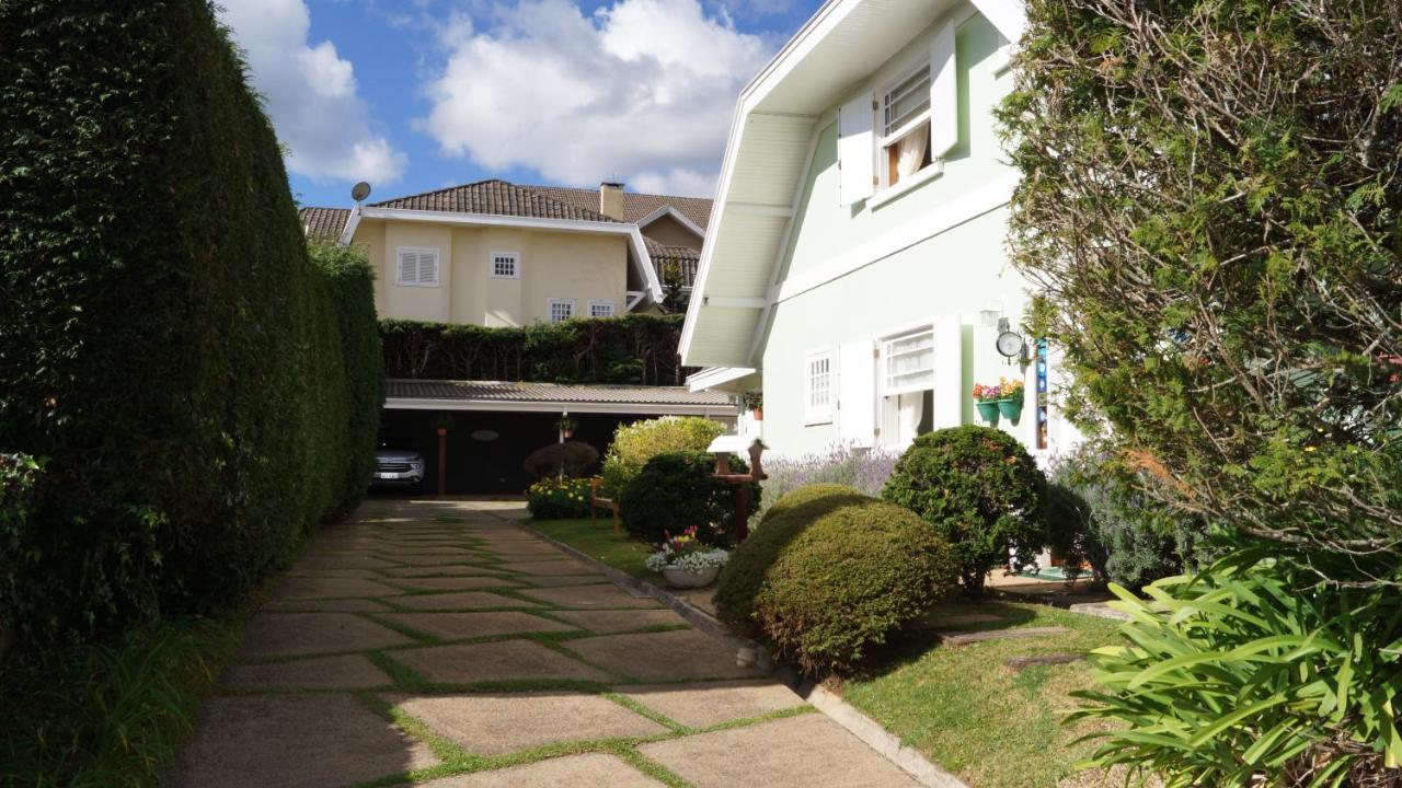 Pousada Chateau Colinas Campos do Jordao Luaran gambar